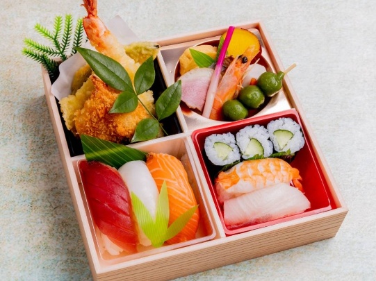 赤絵 握り松花堂弁当