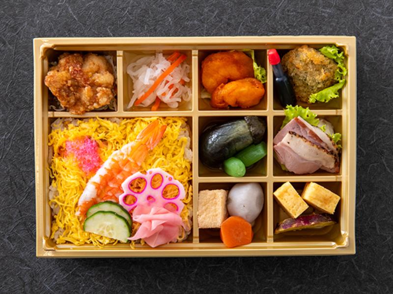 彩り豊かな 贅沢ちらし弁当