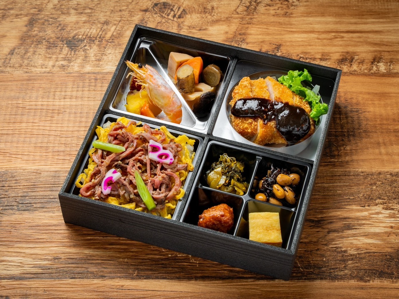露草（つゆくさ）～味噌カツと肉まぶしご飯弁当～