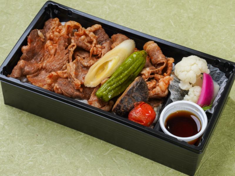 厳選牛トマトすき焼き重