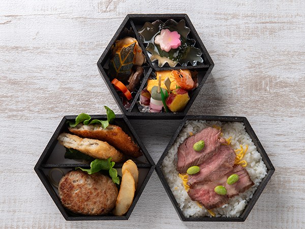 玉手箱三段ステーキ重