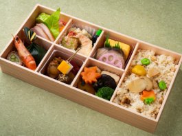 六角弁当 ゆしま扇の六角二段「くず抹茶（竹葉）」 2,646円｜【お弁当デリ】お