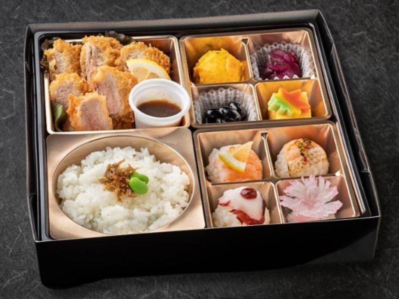 ちりめん山椒香る京手鞠三元豚ヒレカツ御膳