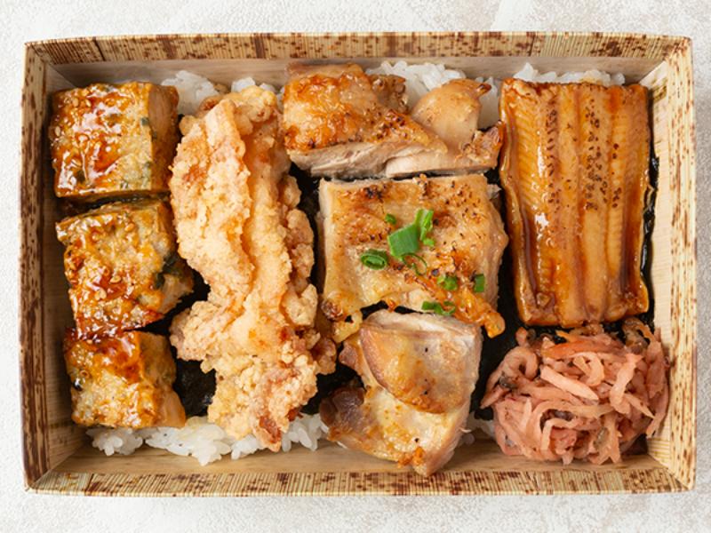 【上】穴子と鶏づくし　海苔弁（白米）