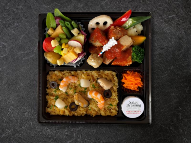 ローストビーフとプロヴァンス風海の幸ご飯