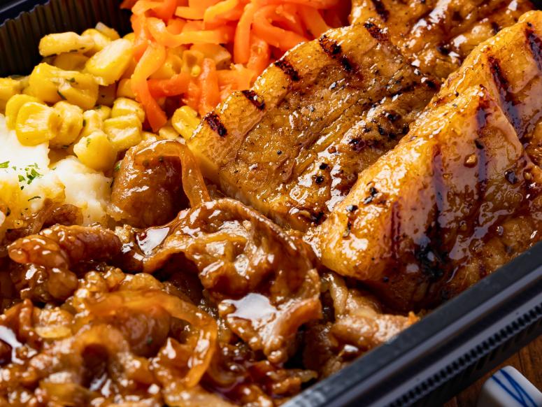 炭火焼A5和牛＆炭火焼和豚もち豚 BOX