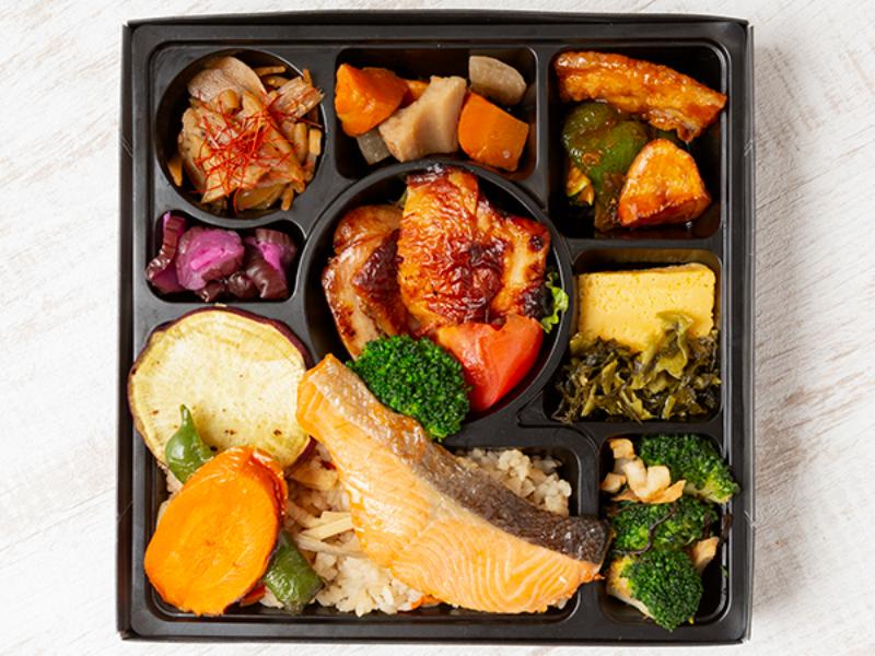 鶏の照り焼き×鮭の塩焼き和風ＤＸ弁当