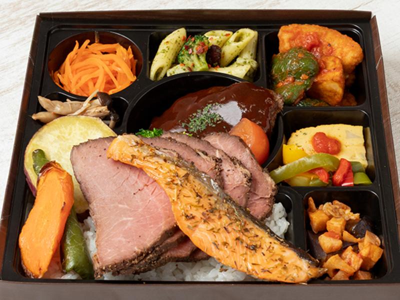 牛デミグラスハンバーグ×鮭の香草焼き×ローストビーフ洋風弁当
