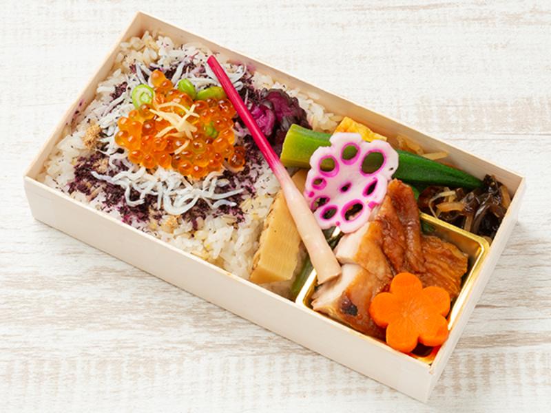 ゆかりしらす弁当　鶏もも仙台赤味噌焼き