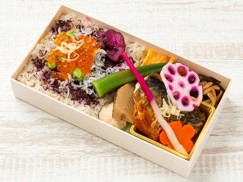 ゆかりしらす弁当　さばの塩焼き〜針生姜添え〜