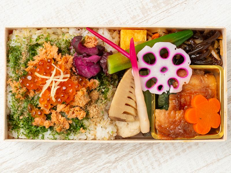 しゃけいくら弁当　鶏もも仙台赤味噌焼き