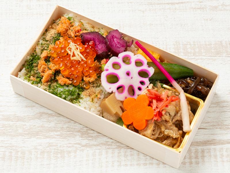 しゃけいくら弁当　豚肉の生姜焼き