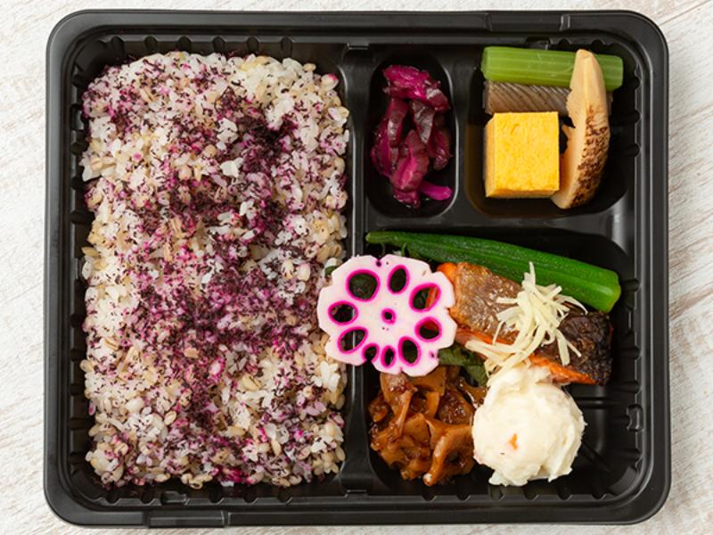 ゆかり弁当　銀鮭塩焼き〜針生姜添え〜