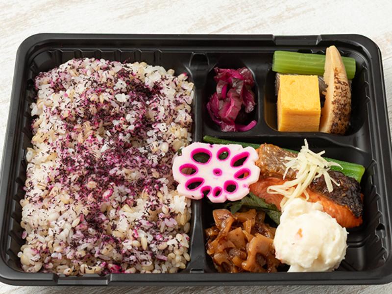 ゆかり弁当　銀鮭塩焼き〜針生姜添え〜