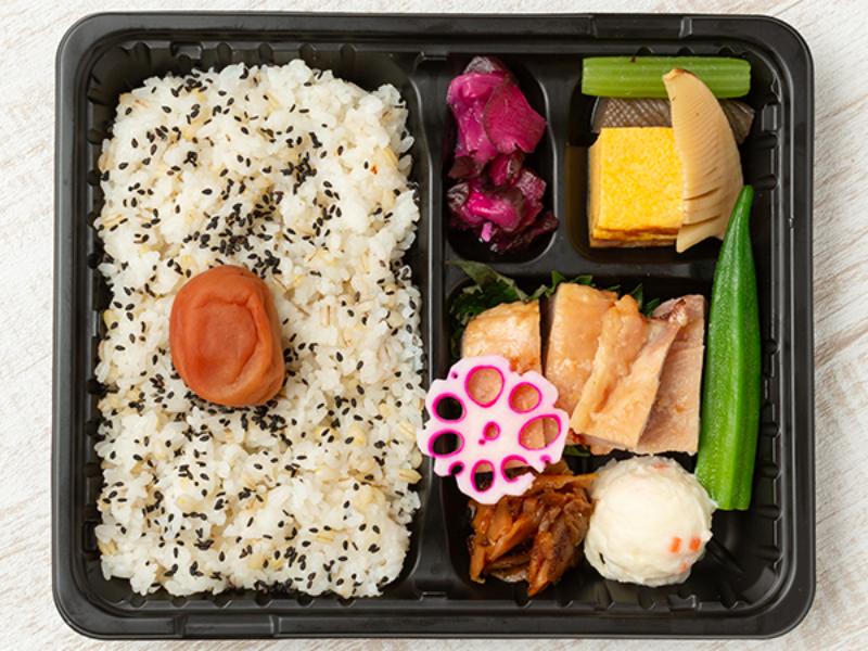 紀州南高梅弁当　鶏もも西京味噌焼き