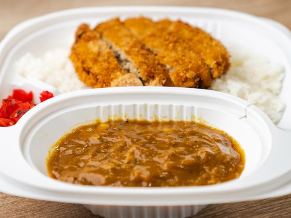 名物メンチカツカレー