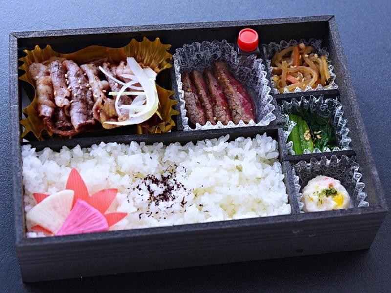 和牛コウネ＆国産牛希少部位ステーキ弁当