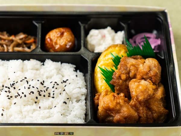 唐揚げ弁当