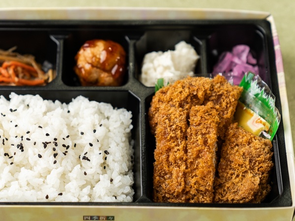 やわらかロースとんかつ弁当