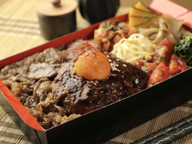 ハンバーグと牛カルビ焼肉飯