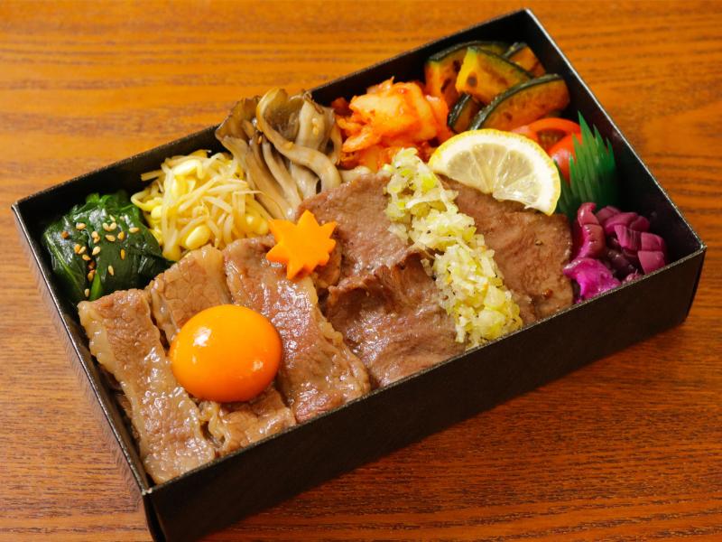 【ダブル盛り】黒毛和牛すき焼き＆塩ダレ牛タン飯