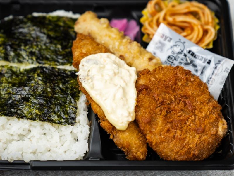 白身フライコロッケ弁当