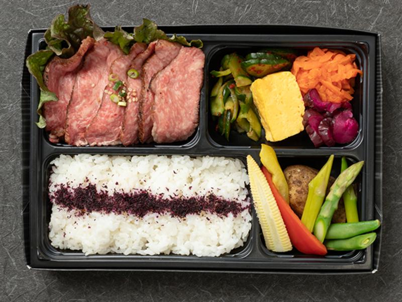 黒毛和牛の嬢王・リブロースステーキ牛弁当