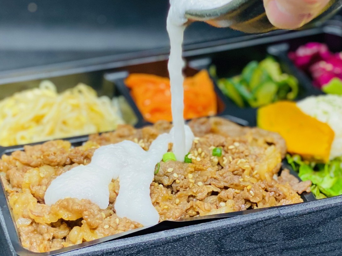 名物！！飲める牛タン塩と柔らか厚切り牛タン塩の焼肉弁当