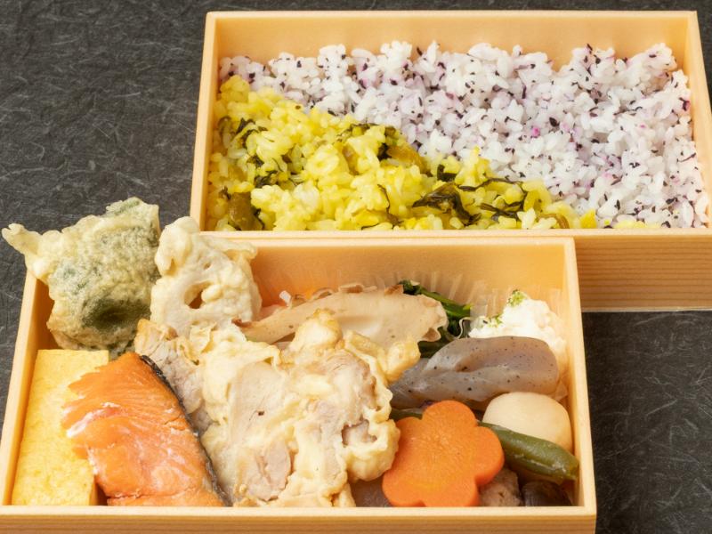 鶏南蛮と鮭の塩焼き御膳　高菜ゆかりご飯