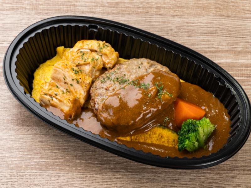 【特製カレーソース】オムライス 特製ローストチキン＆ハンバーグ