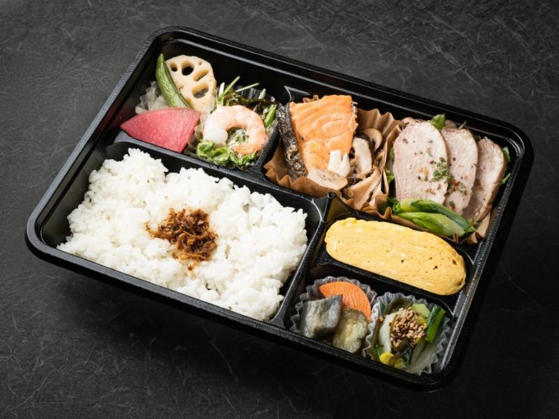 彩り幕の内弁当【鮭＆合鴨】
