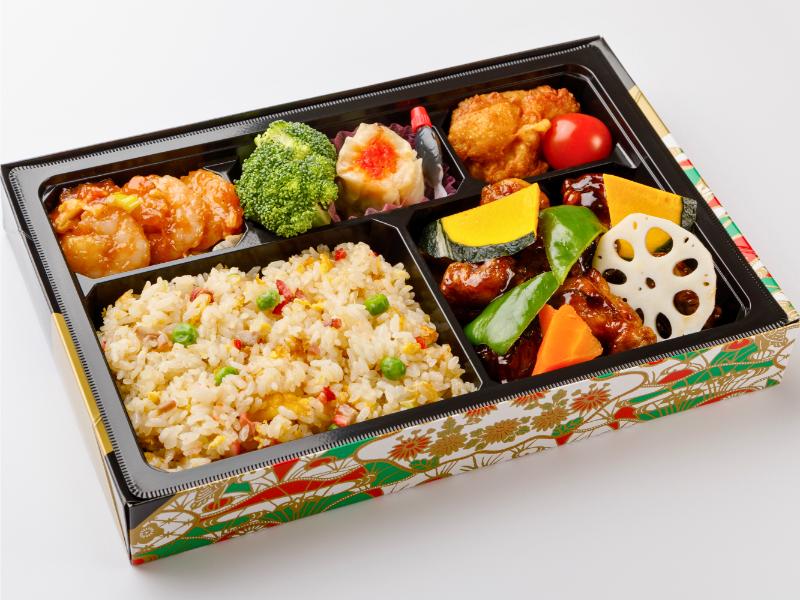 黒酢酢豚とプリプリ海老チリソース弁当