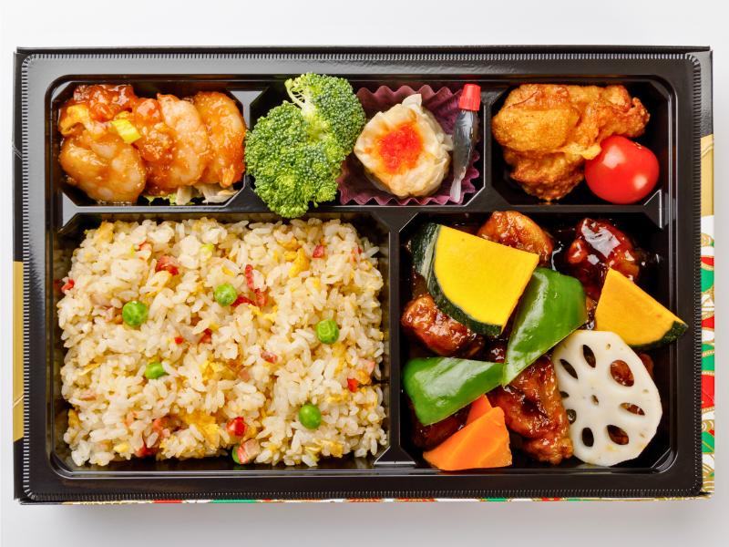 黒酢酢豚とプリプリ海老チリソース弁当