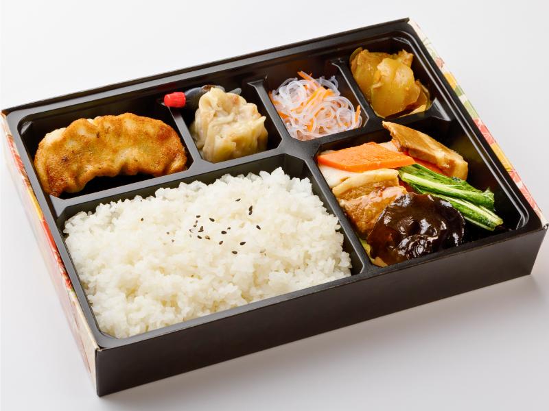 豚バラ肉野菜炒めと餃子弁当