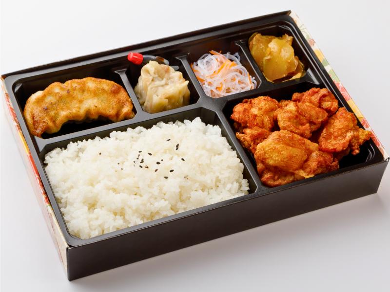 鶏唐揚げと餃子弁当