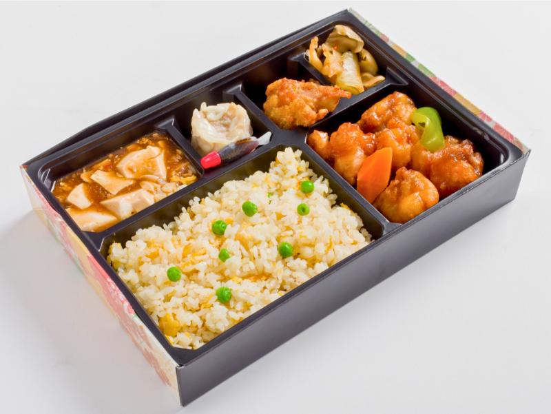 酢豚と麻婆豆腐弁当〜黒豚焼売と唐揚げ添え〜