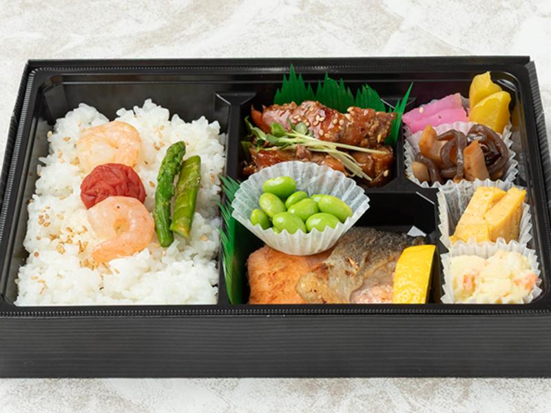 焼き鮭＆豚の生姜焼き＆照り焼きチキン弁当