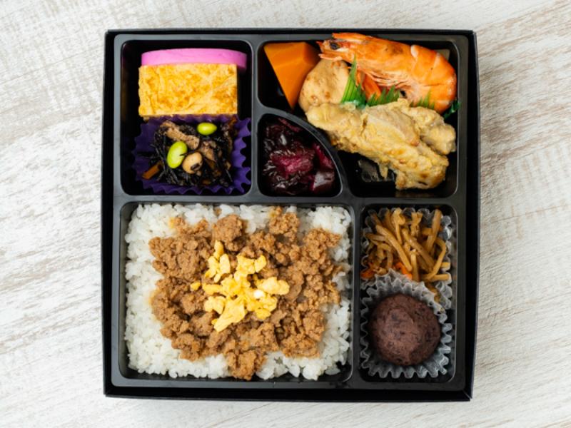 桔梗弁当 鶏そぼろ