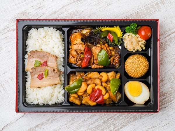 【贅沢！】回鍋肉＆鶏のカシューナッツ炒めダブル弁当