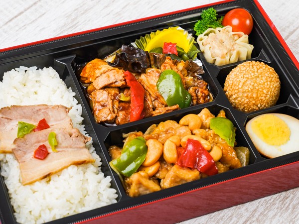 【贅沢！】回鍋肉＆鶏のカシューナッツ炒めダブル弁当
