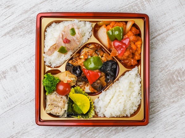 本格中華 彩竜苑の【華やか！】回鍋肉＆白身魚甘酢ソースのスクエア