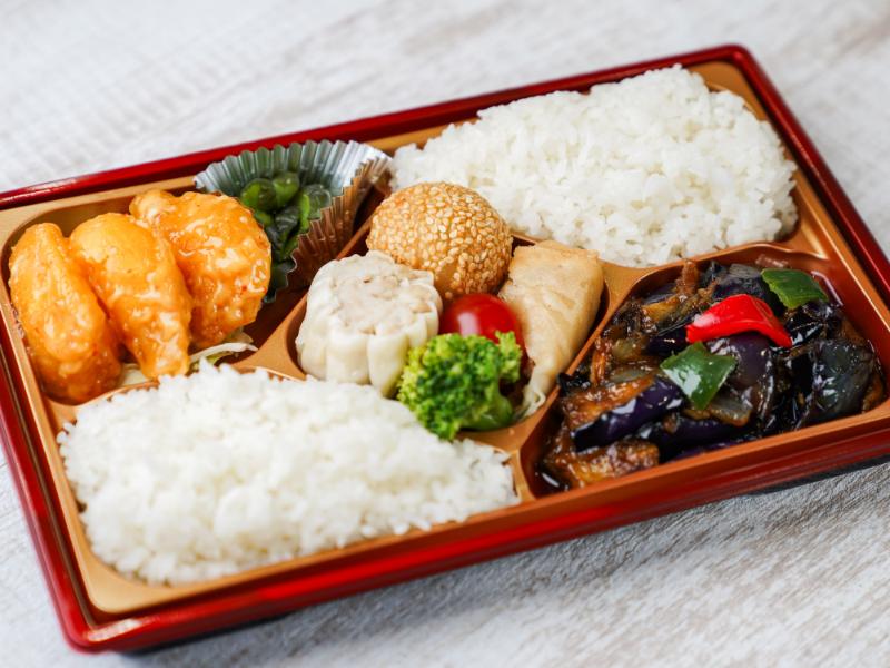 【豪華！】麻婆ナス＆エビマヨ弁当