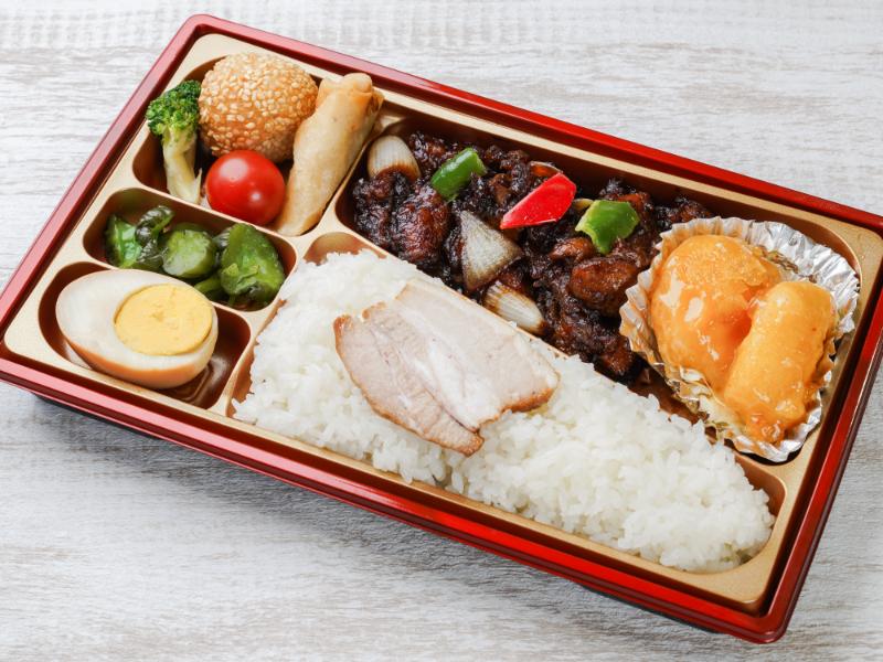 鶏の黒酢ソース＆エビマヨ弁当