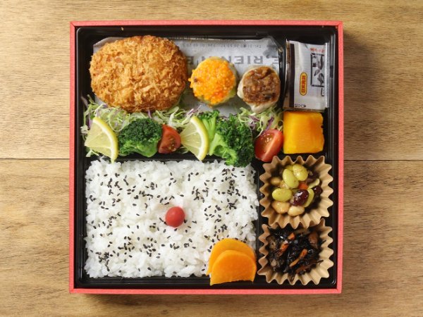 楽万極上クロケット＆祥門焼売弁当