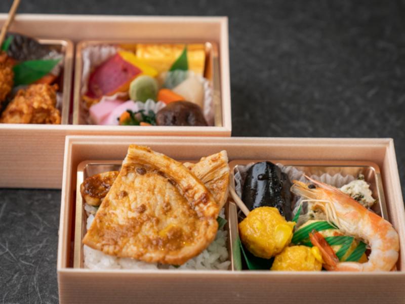 【お弁当デリ限定】特選贅沢幕の内弁当（味噌豚入り）