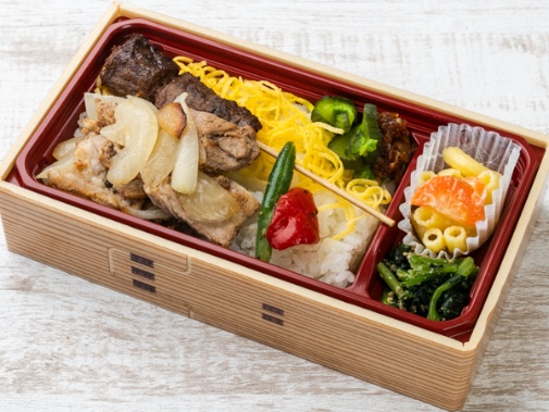 【炭火焼き牛串1本弁当】豚の生姜焼き