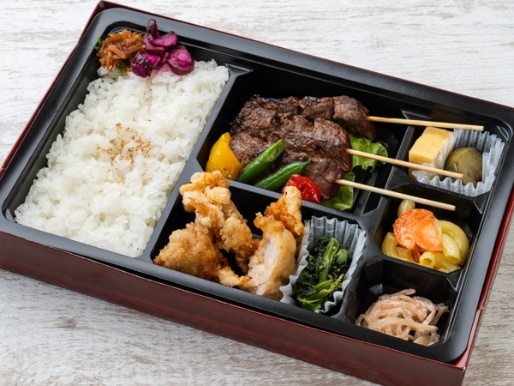 【炭火焼き牛串3本弁当】唐揚げ